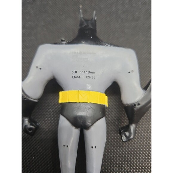 Batman: The New Batman Adventures  Bendy Bendable Action Figure DC Comics JLA - Picture 3 of 5